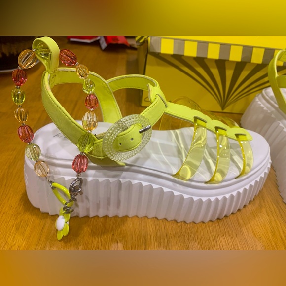 Circus. NY, the Ester Beaded Anklet Fisherman Platform Sandals in Citric Acid. - Picture 11 of 15